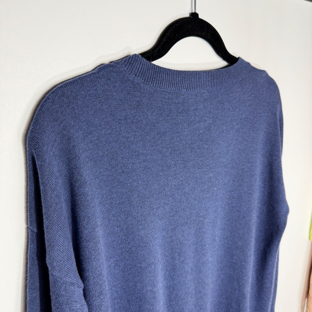Vineyard Vines Logo Knit Crewneck Sweater Size Small, Blue - Picture 6 of 11